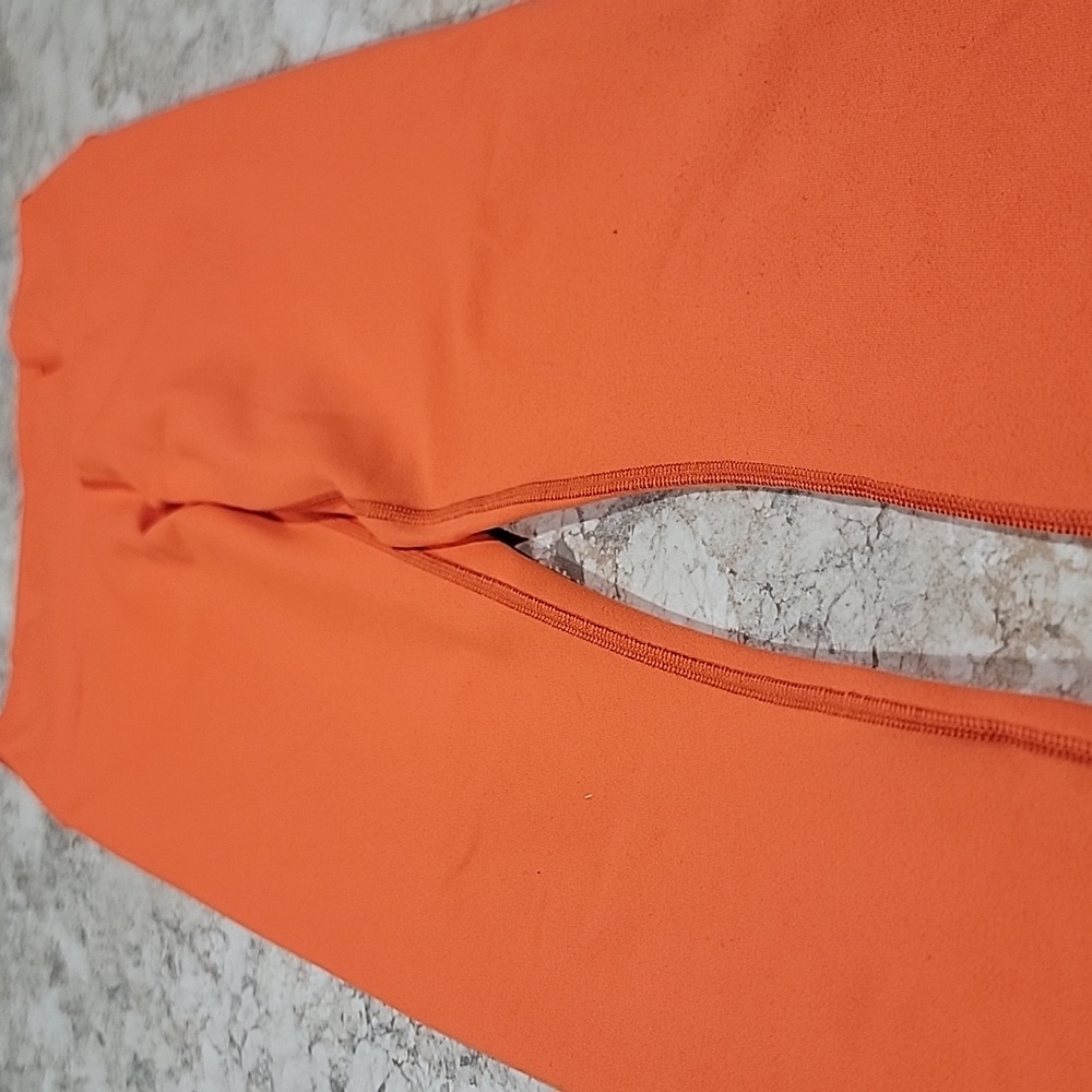Fabletics - Picture 2 of 4